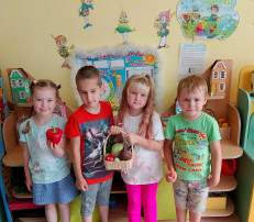 "ВИТАМИНЫ С ГРЯДКИ - ЗДОРОВЬЕ В ПОРЯДКЕ" "ВИТАМИНЫ С ГРЯДКИ - ЗДОРОВЬЕ В ПОРЯДКЕ".